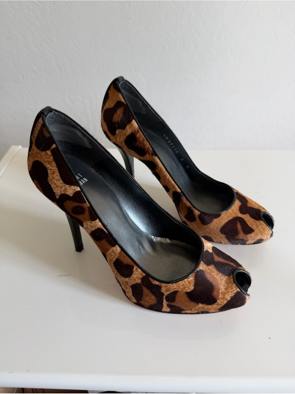 Stuart Weitzman Leopard Calf Hair Peep Toe Heels / Pumps (Size 8)